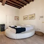P-suite Plaza Apartamento *