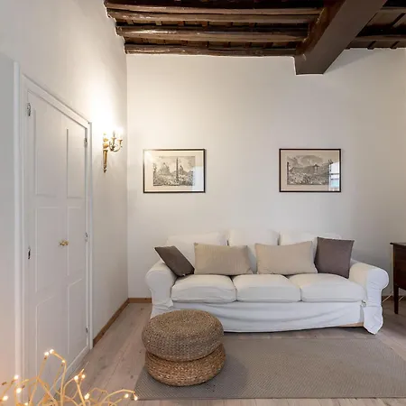 P-suite Plaza Apartment Rome