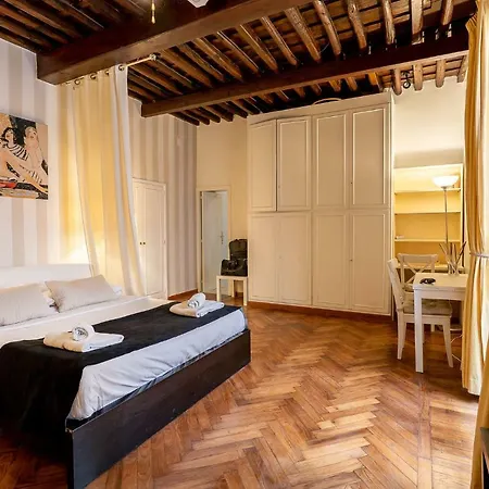 P-suite Plaza Apartment Rome